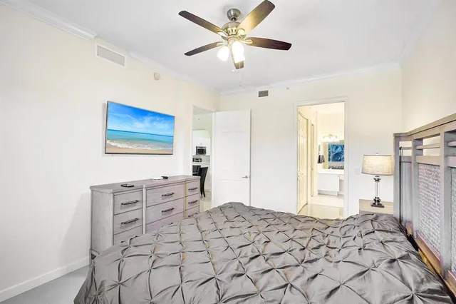 $298,000 | 3600 Oaks Clubhouse Drive, Unit 408, Pompano Beach, FL 33069
