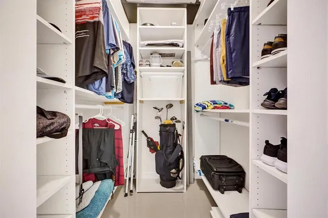 $298,000 | 3600 Oaks Clubhouse Drive, Unit 408, Pompano Beach, FL 33069