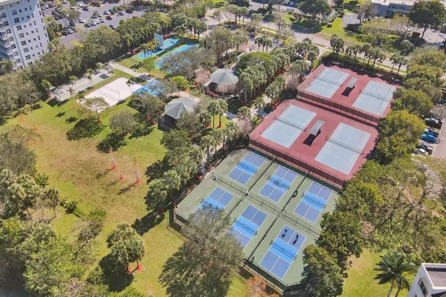 $298,000 | 3600 Oaks Clubhouse Drive, Unit 408, Pompano Beach, FL 33069