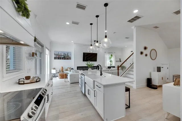 $3,000 | 6512 Simone Shores Circle, Apollo Beach, FL 33572