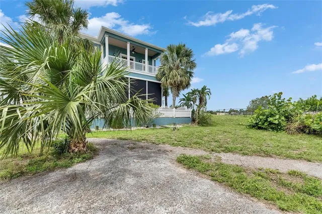 $3,000 | 6512 Simone Shores Circle, Apollo Beach, FL 33572