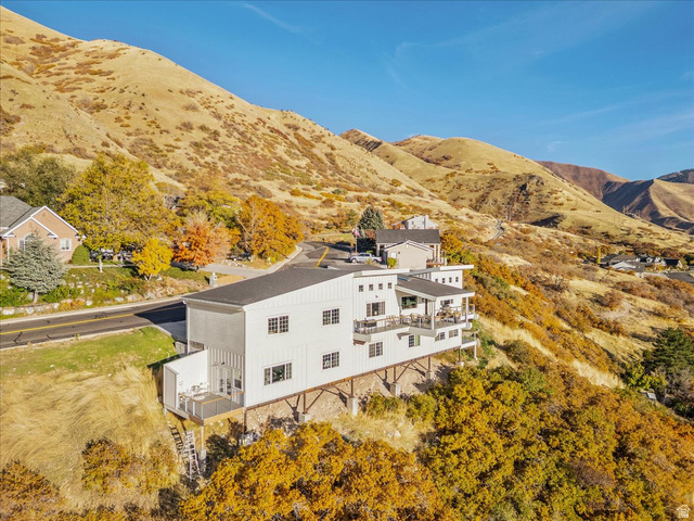 1800 Spring Oaks Drive Springville, UT 84663 - Photo 9 of 68 Bird's eye view of mountains