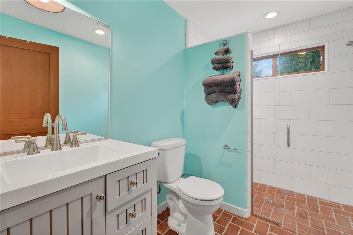 67 Hughes Road Watsonville, CA 95076 - Photo 16 of 33