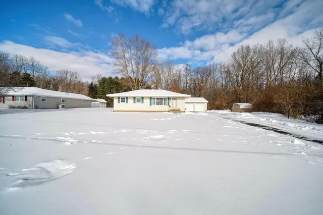 $220,000 | 6728 King Road, Spring Arbor, MI 49283