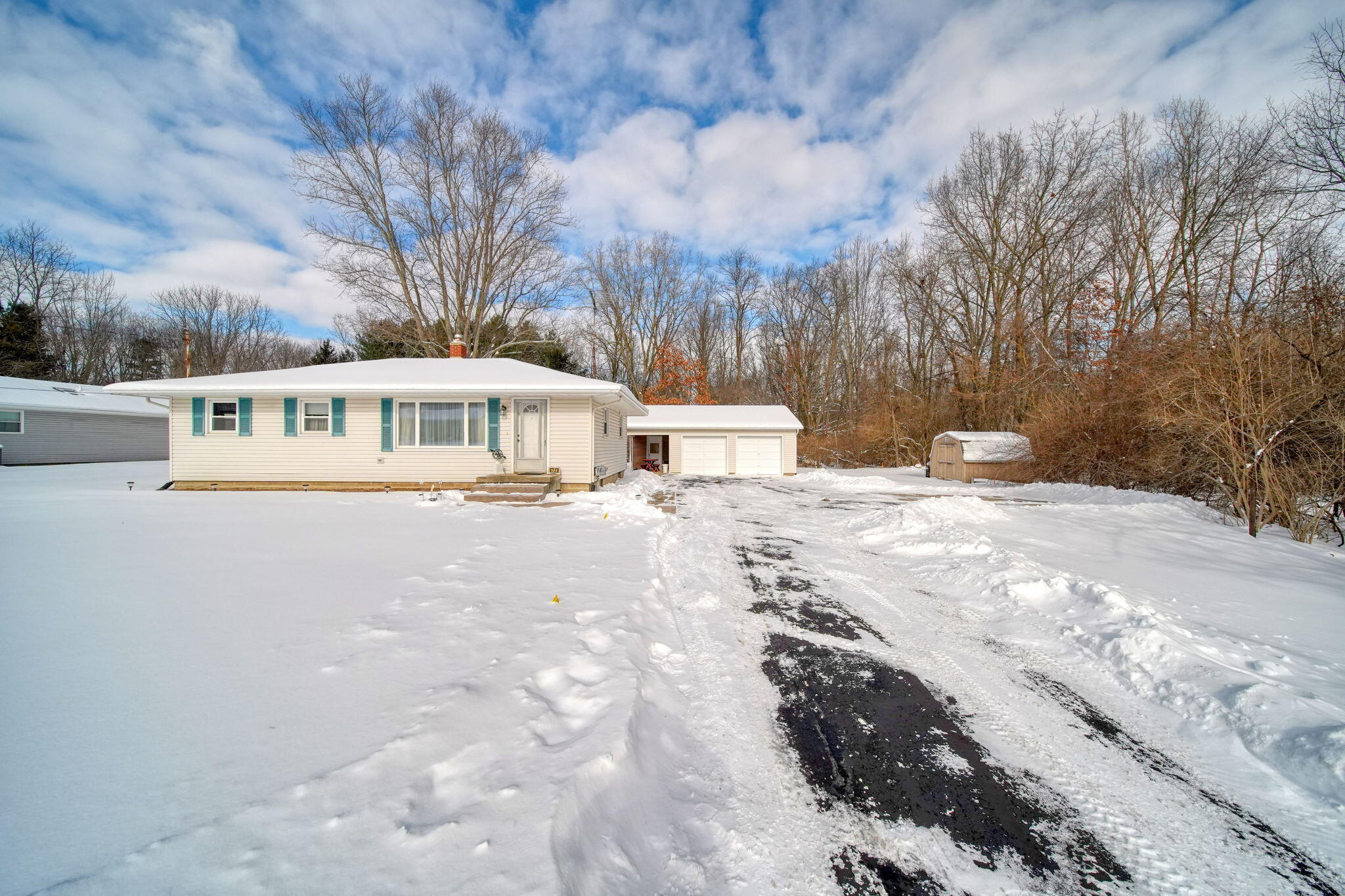 6728 King Road Spring Arbor, MI 49283 - Photo 2 of 42 2-web-or-mls-DSC03584_HDR