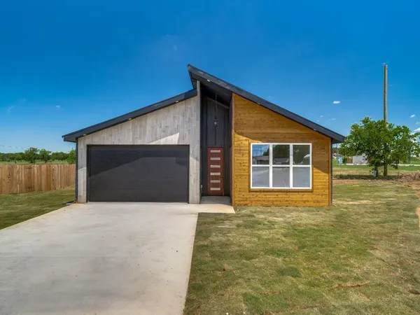 $252,000 | 849 Buck Board Drive, De Leon, TX 76444
