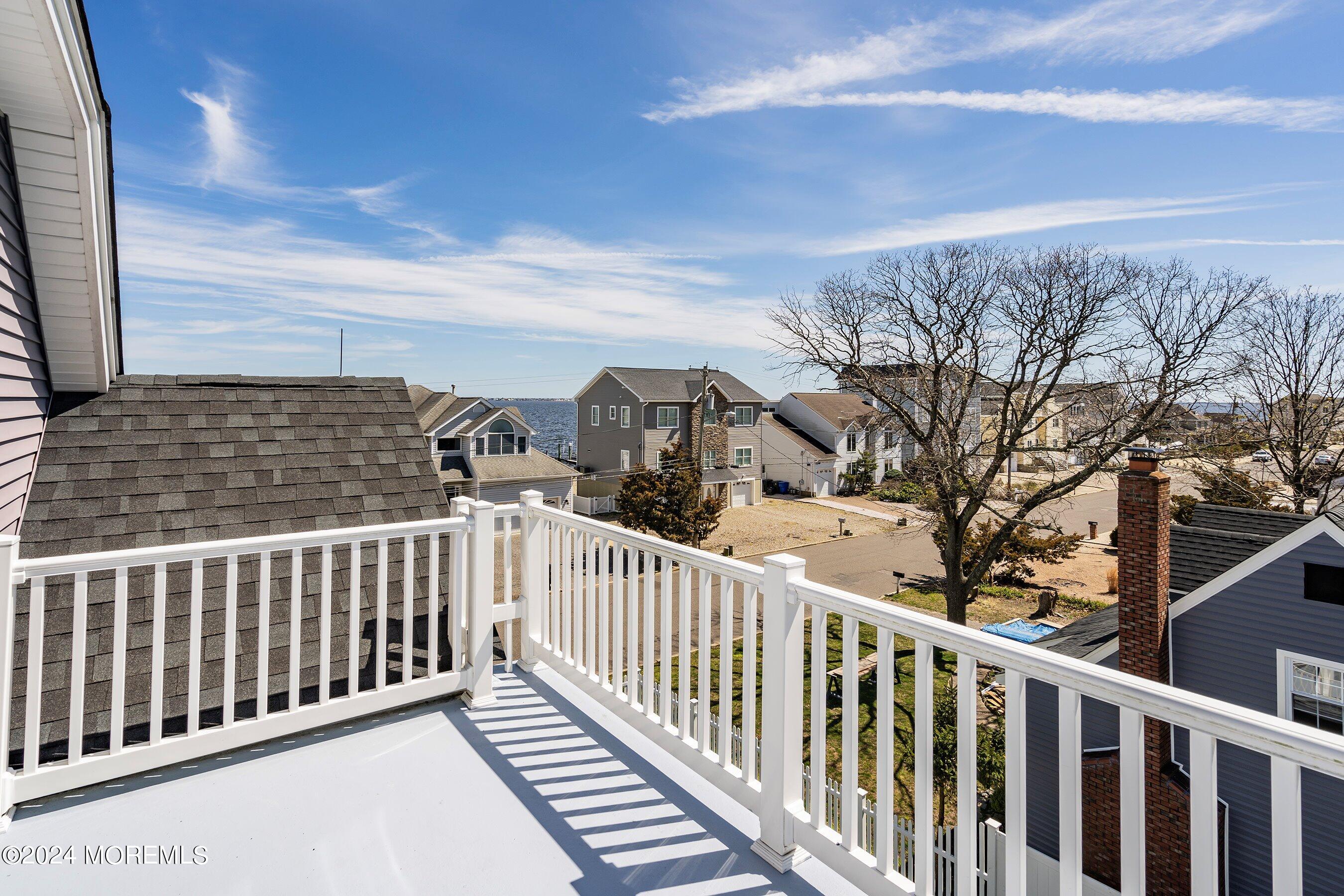 119 Green Island Road Toms River, NJ 08753 - Photo 20 of 37 23-Upper Deck