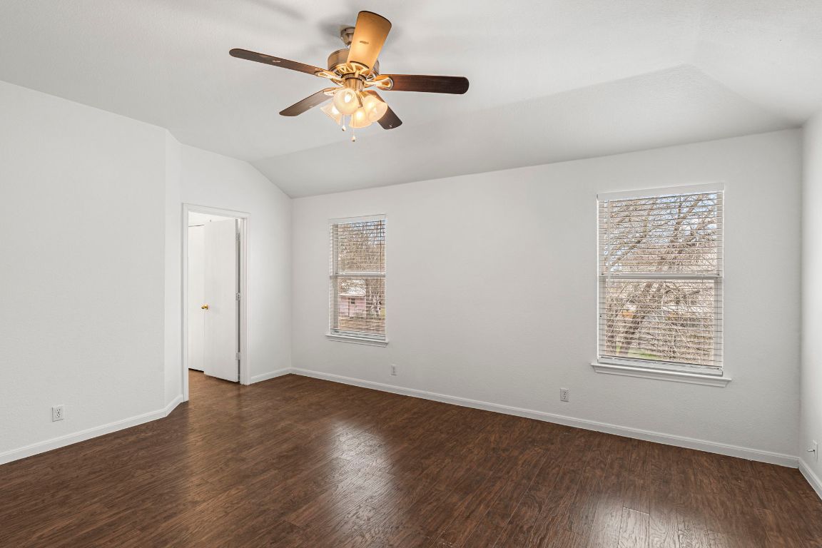 210 Summerside Avenue Lockhart, TX 78644 - Photo 16 of 29