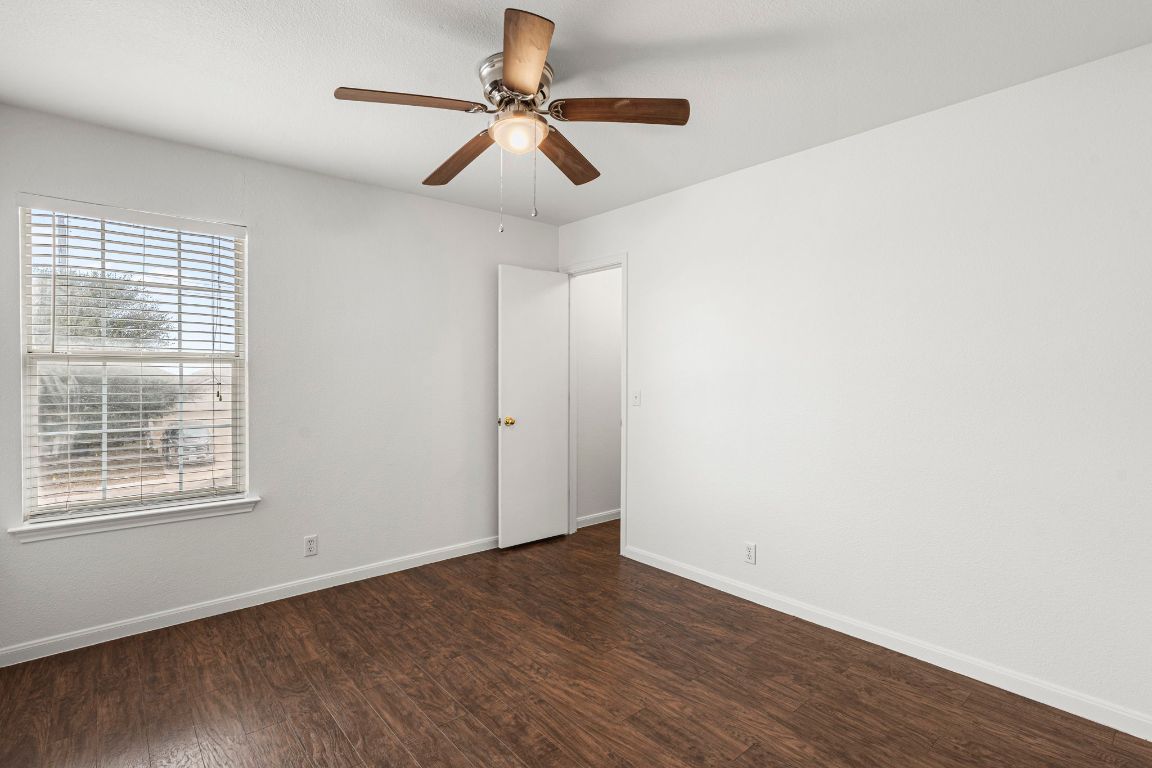 210 Summerside Avenue Lockhart, TX 78644 - Photo 23 of 29