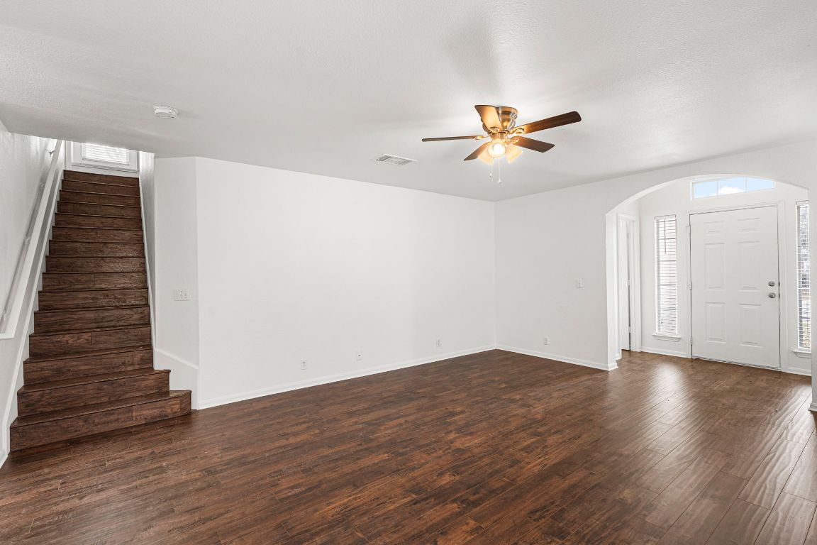 210 Summerside Avenue Lockhart, TX 78644 - Photo 6 of 29