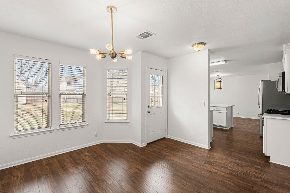 210 Summerside Avenue Lockhart, TX 78644 - Photo 10 of 29