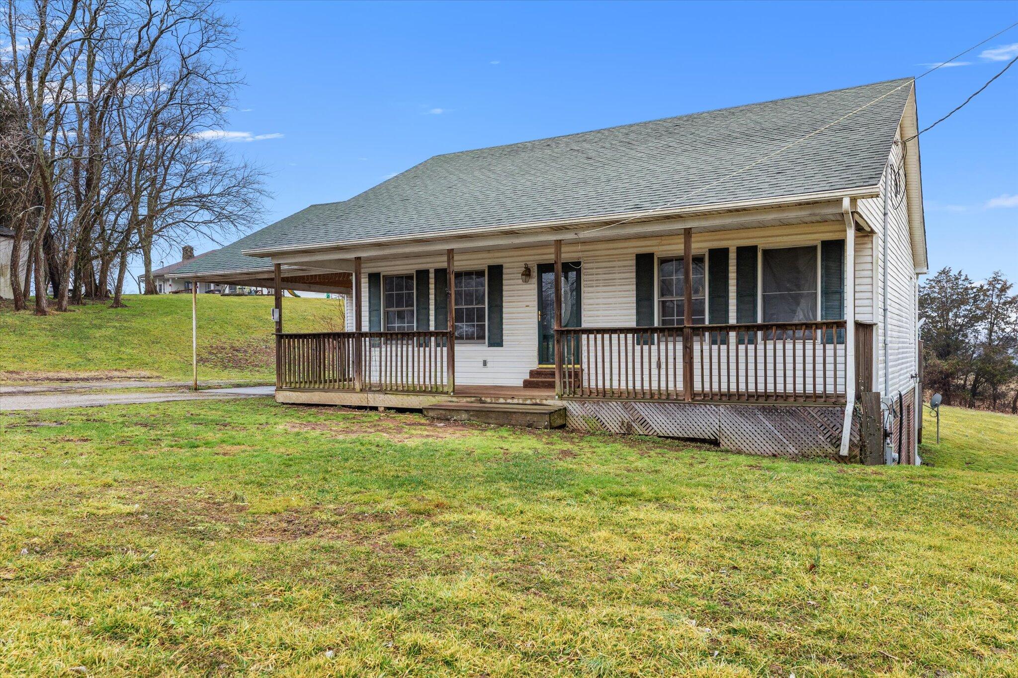 3945 Wills Rupard Road Winchester, KY 40391 - Photo 3 of 19 02-6M3A9000
