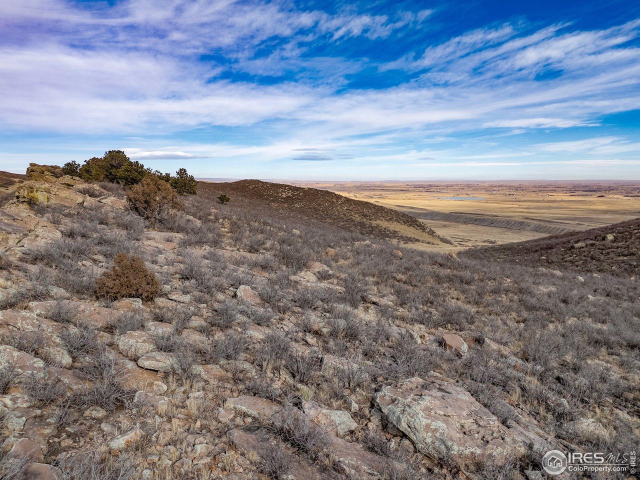 7805 Arapahoe Valley Road Laporte, CO 80535 - Photo 25 of 30 a view of a sky from a city