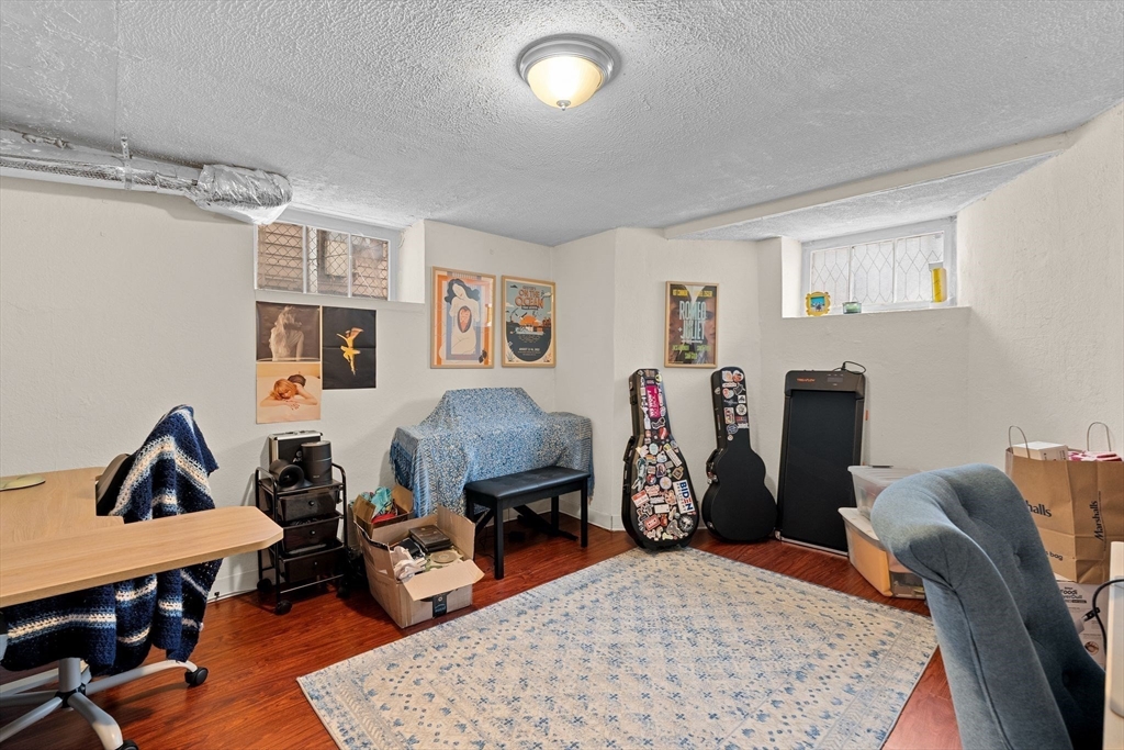 22 Chestnut Avenue Boston, MA 02130 - Photo 12 of 37