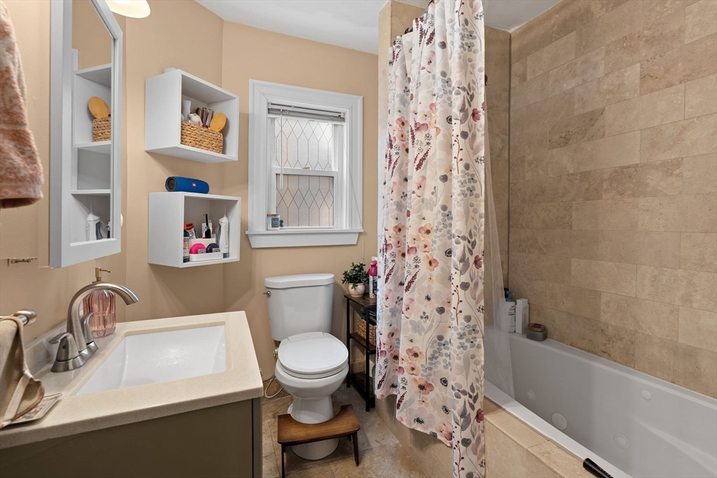 22 Chestnut Avenue Boston, MA 02130 - Photo 26 of 37