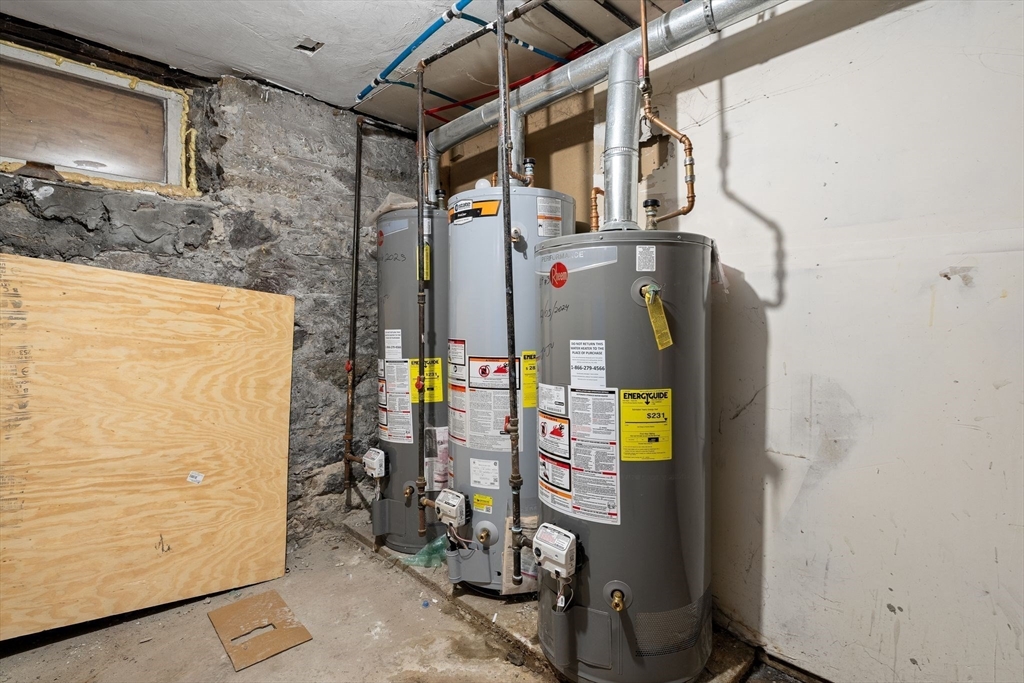 22 Chestnut Avenue Boston, MA 02130 - Photo 32 of 37