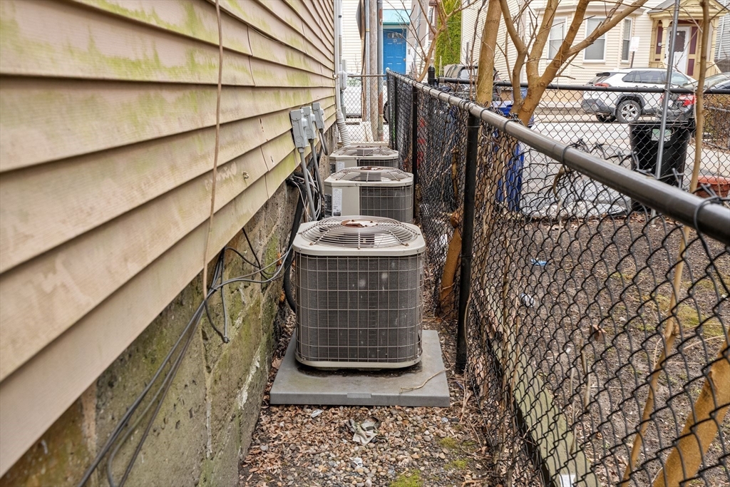 22 Chestnut Avenue Boston, MA 02130 - Photo 36 of 37