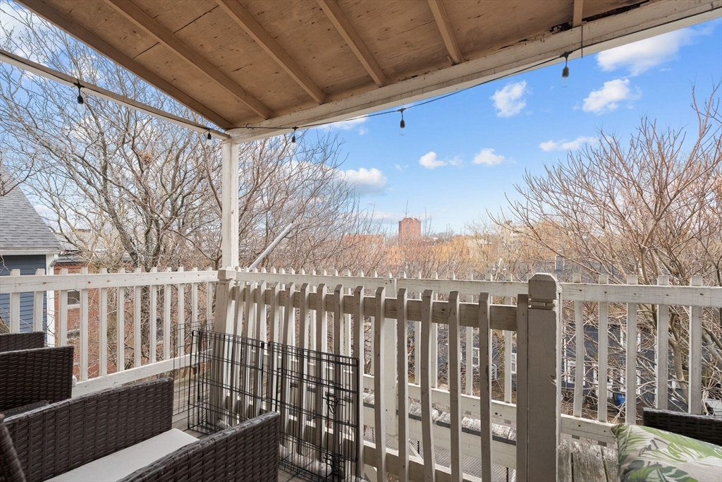 22 Chestnut Avenue Boston, MA 02130 - Photo 4 of 37