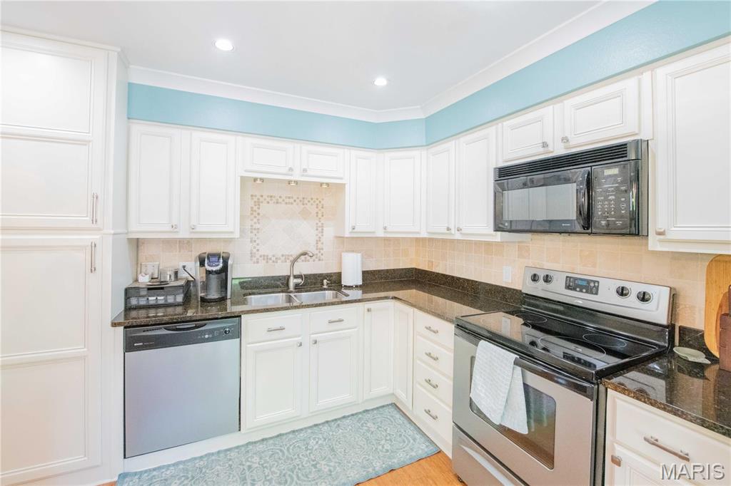 510 Holiday Dam Road Edwardsville, IL 62025 - Photo 4 of 42