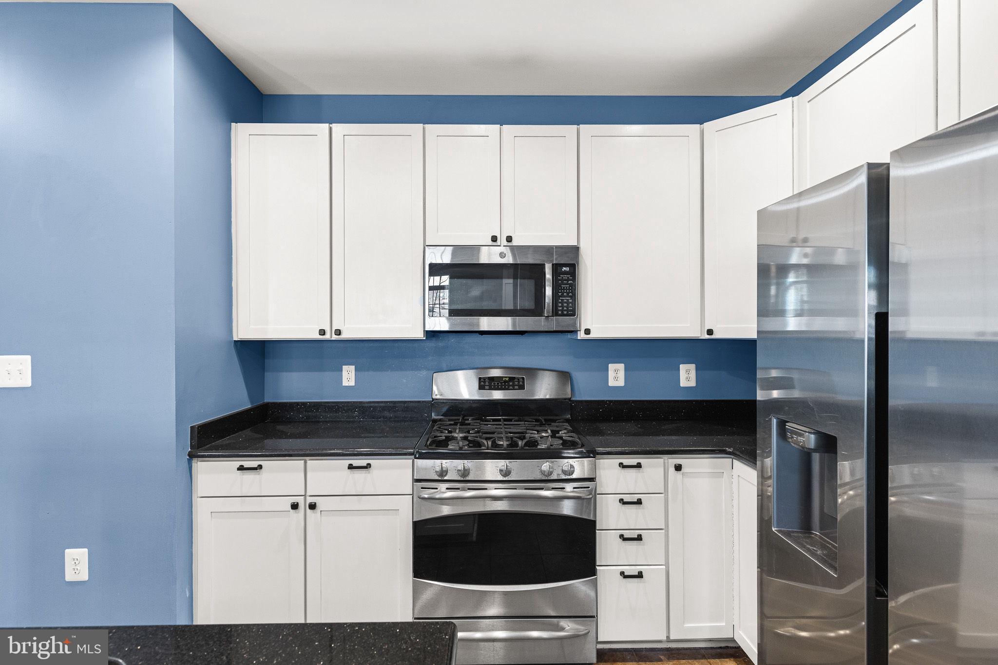 6022 Machen Road, Unit 179 Centreville, VA 20121 - Photo 12 of 25 Stainless Steel Appliances