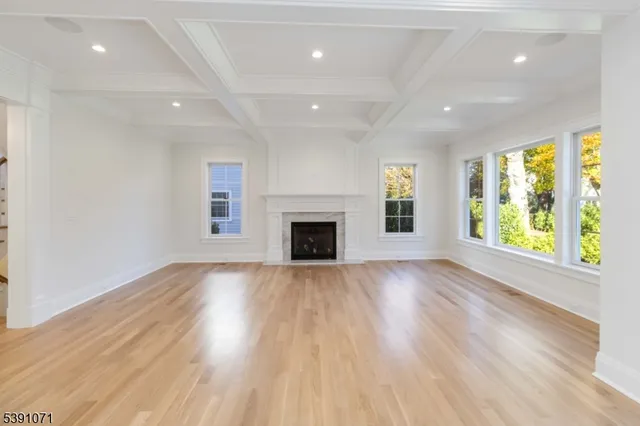 $3,850,000 | 2 Whitman Drive, Chatham, NJ 07928