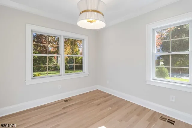 $3,850,000 | 2 Whitman Drive, Chatham, NJ 07928