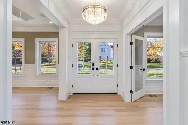 $3,850,000 | 2 Whitman Drive, Chatham, NJ 07928