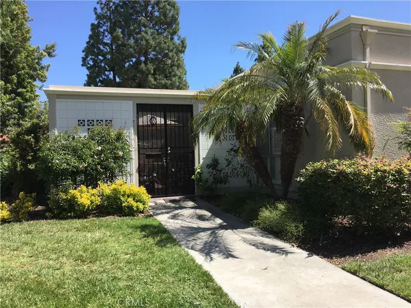 $3,000 | 675 Via Alhambra, Unit B, Laguna Woods, CA 92637