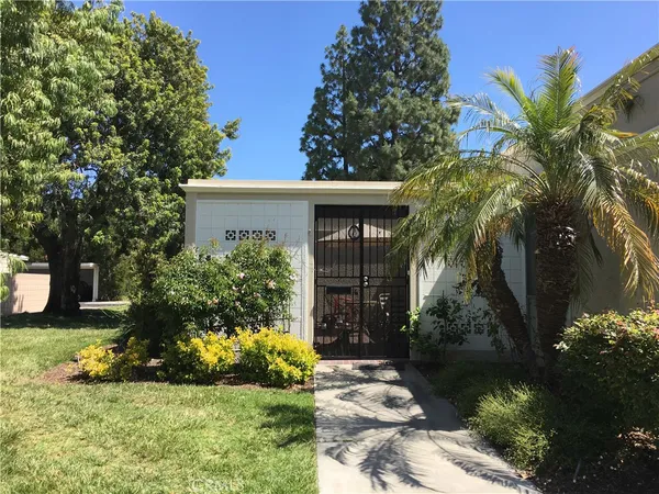 $3,000 | 675 Via Alhambra, Unit B, Laguna Woods, CA 92637