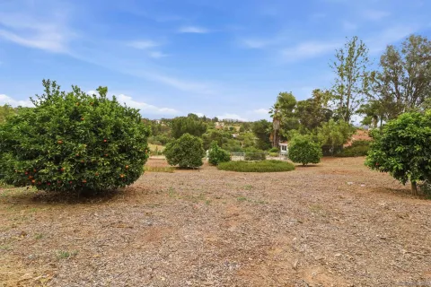 $1,200,000 | 3844 Alta Vista Drive, Fallbrook, CA 92028