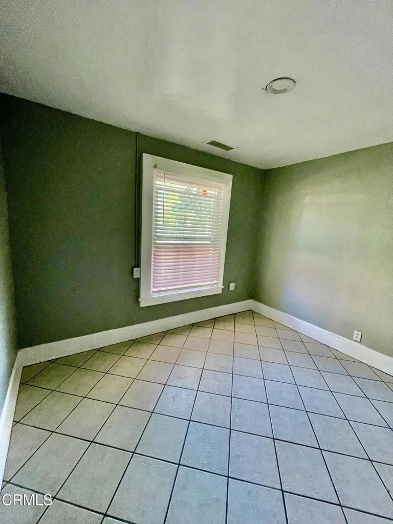 211 Fox Street Ojai, CA 93023 - Photo 12 of 33 an empty room with windows