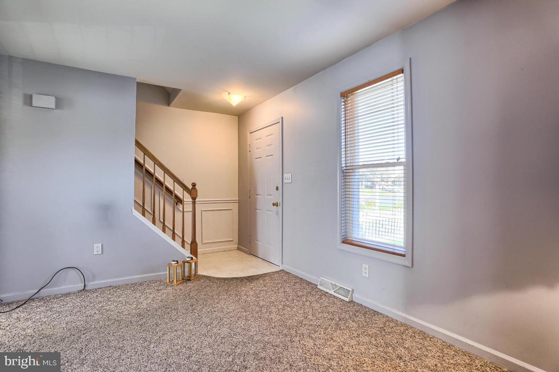 104 Chukar Court Lititz, PA 17543 - Photo 6 of 19 Gallery Image 6