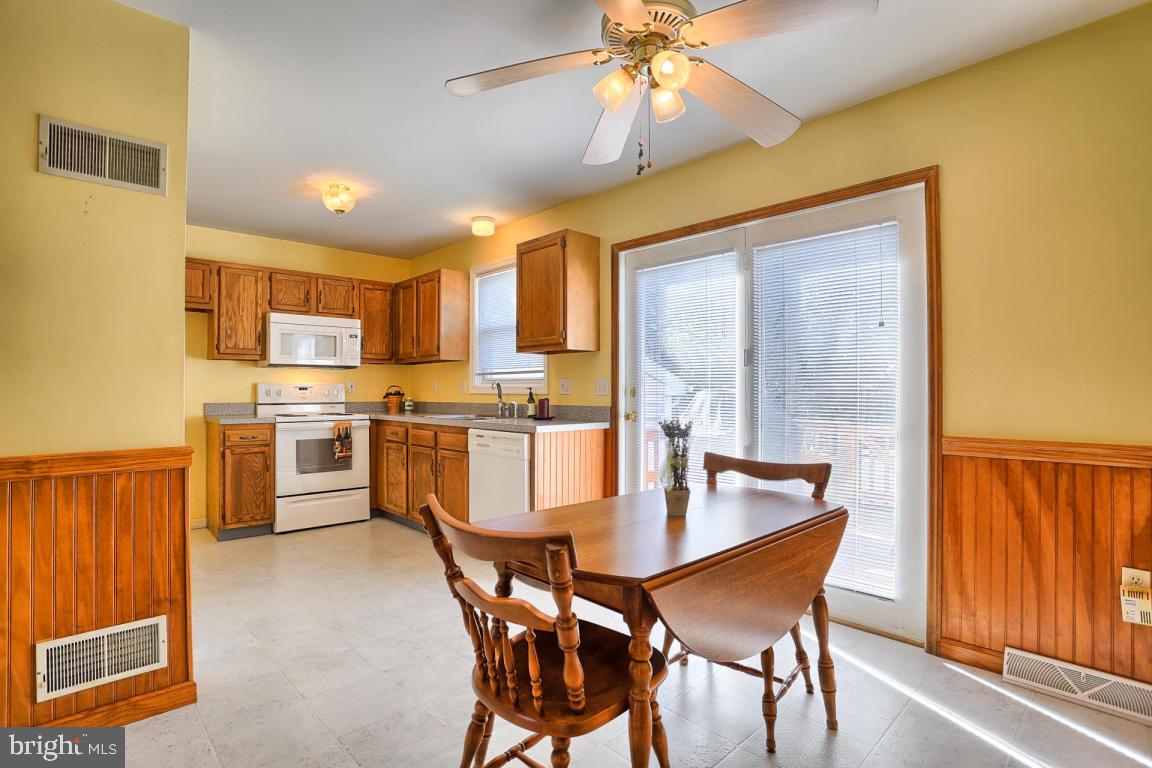 104 Chukar Court Lititz, PA 17543 - Photo 7 of 19 Gallery Image 7