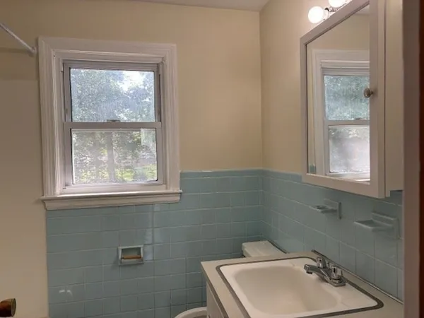 $3,000 | 17A Maywood Lane, Unit R, Woburn, MA 01801