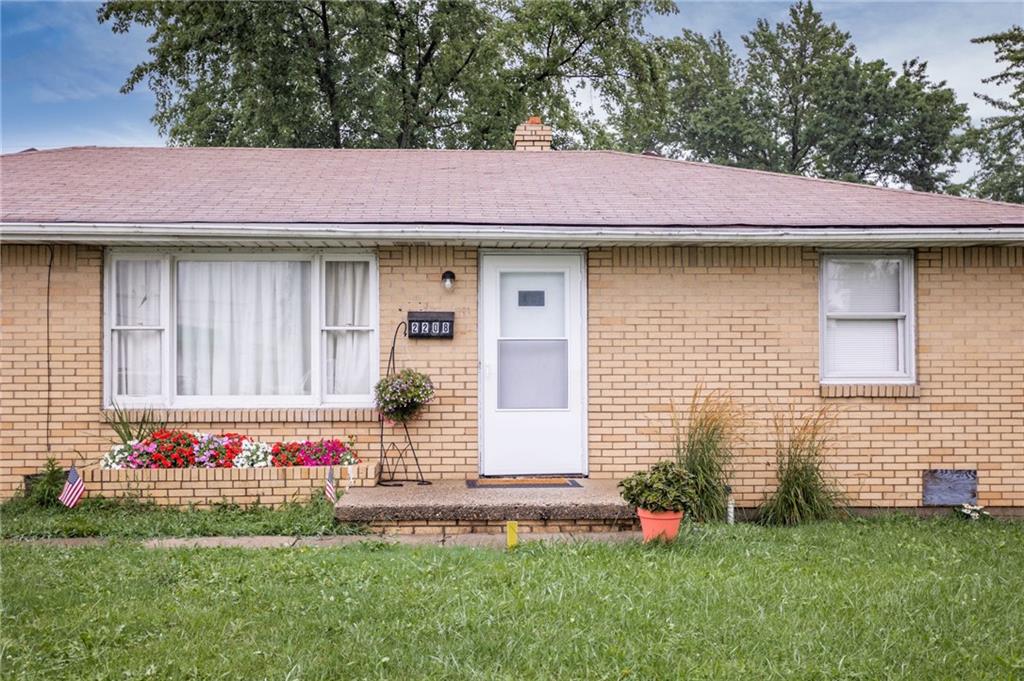2208 East 5th Street Anderson, IN 46012 - Photo 2 of 17
