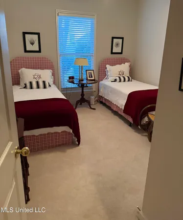 $364,900 | 719 Esplanade Drive, Ridgeland, MS 39157