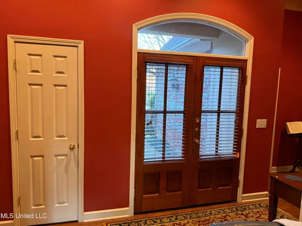 $364,900 | 719 Esplanade Drive, Ridgeland, MS 39157