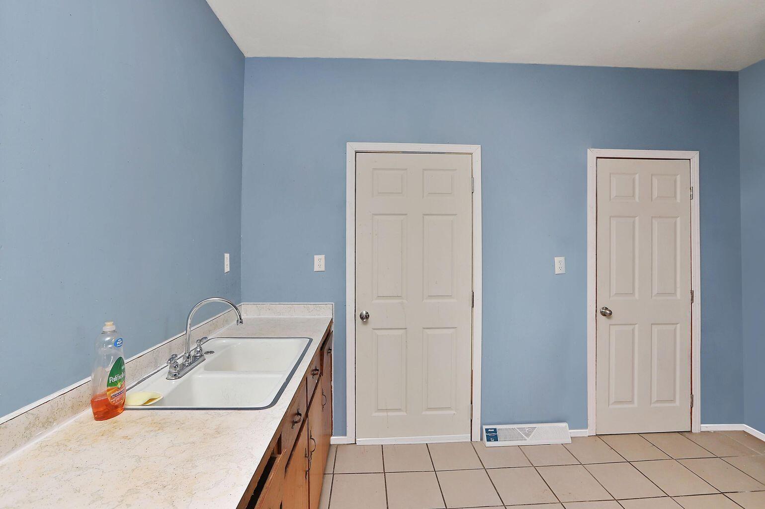 1124 East Main Street Springfield, OH 45503 - Photo 10 of 16