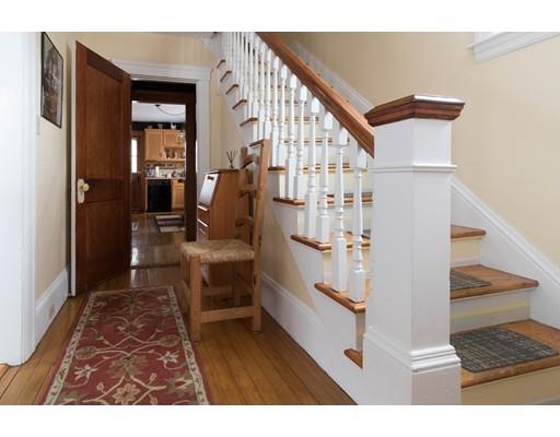6 Healy Road Worcester, MA 01603 - Photo 4 of 20 Gallery Image 4