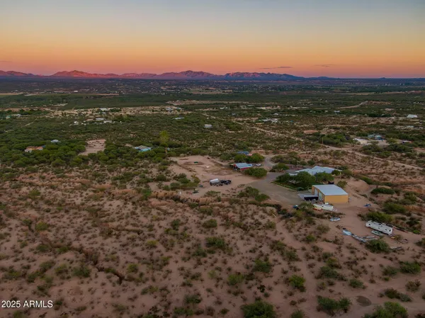 $1,299,000 | 1302 West Coyote Trail, Benson, AZ 85602