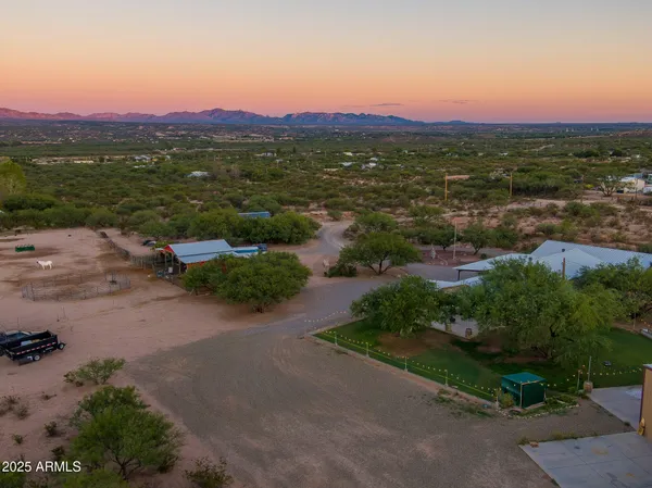 $1,299,000 | 1302 West Coyote Trail, Benson, AZ 85602
