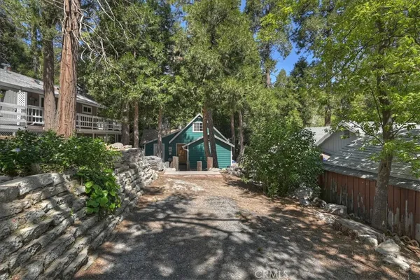 $227,000 | 23734 Shady Lane, Crestline, CA 92325