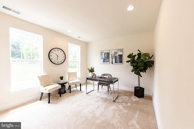 $735,000 | 5946 Clapton Court, Unit 29, Alexandria, VA 22310