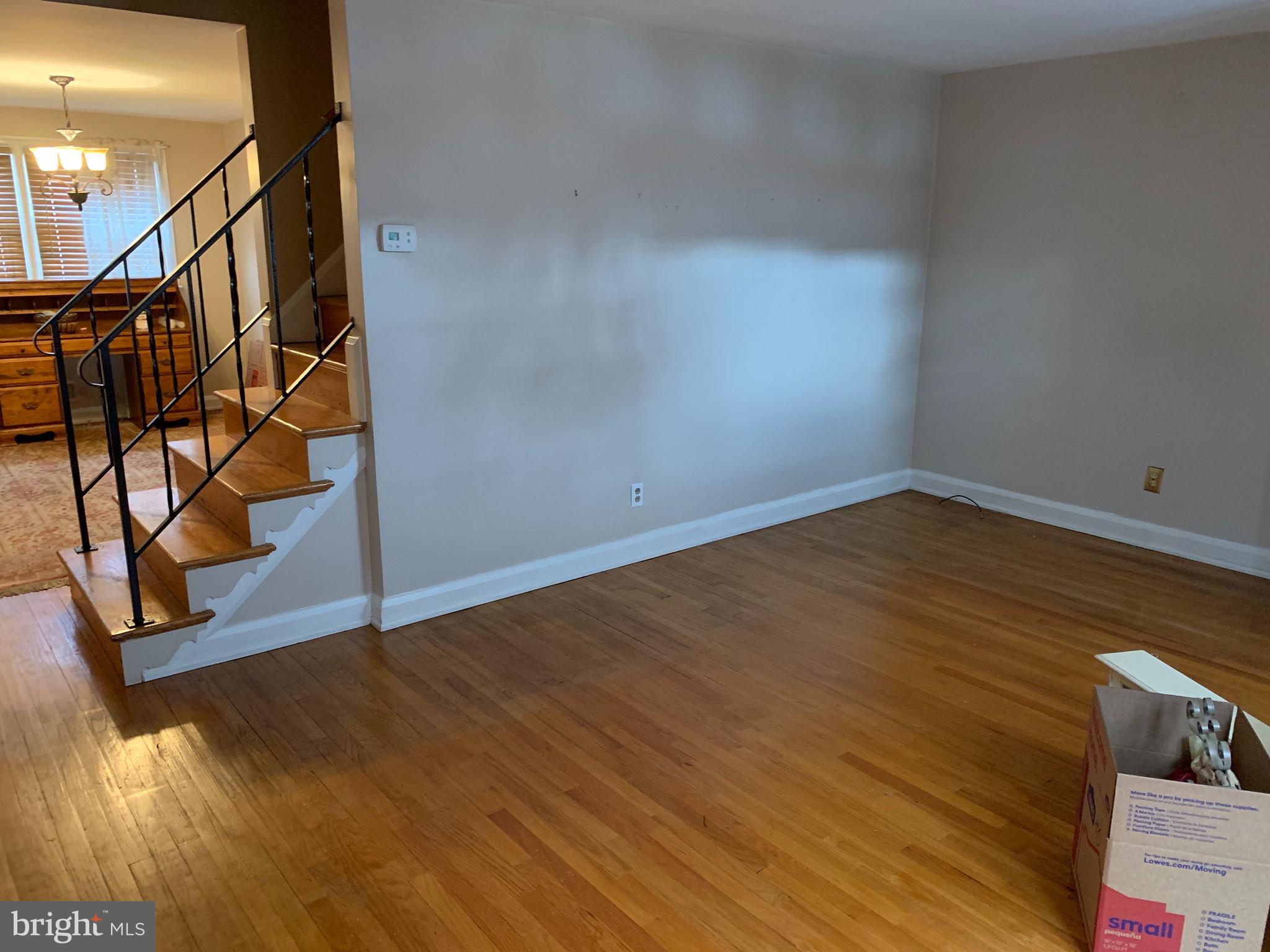 1434 Langford Road Gwynn Oak, MD 21207 - Photo 6 of 36 Living Room