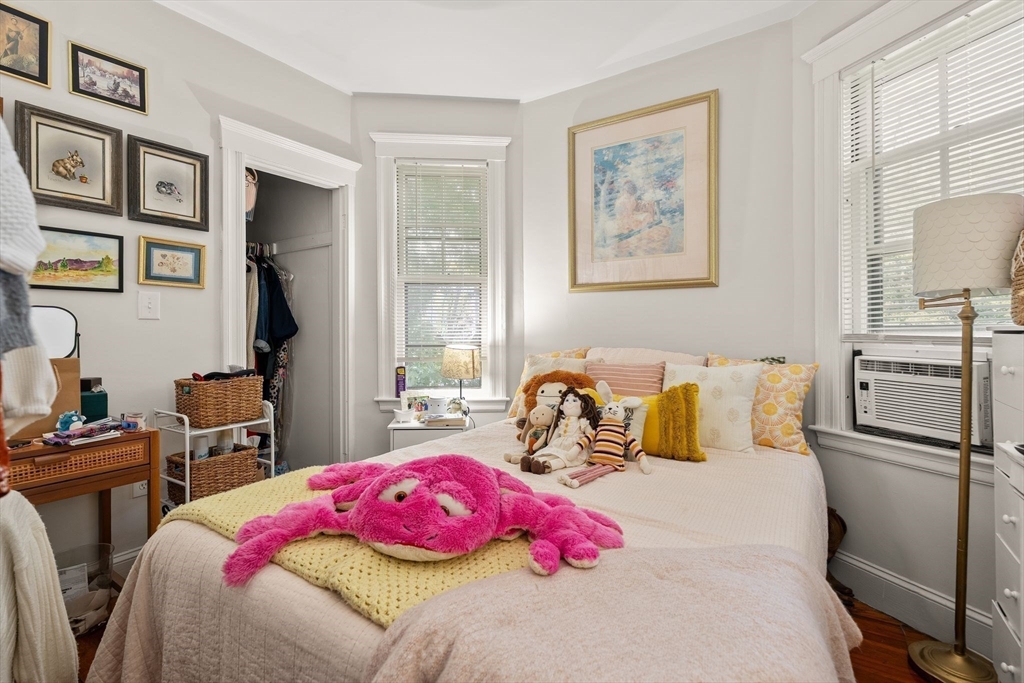 9 Blanvon Road Boston, MA 02130 - Photo 5 of 24