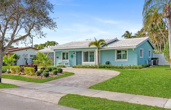 $799,000 | 2811 Northeast 45th Street, Lighthouse Point, FL 33064