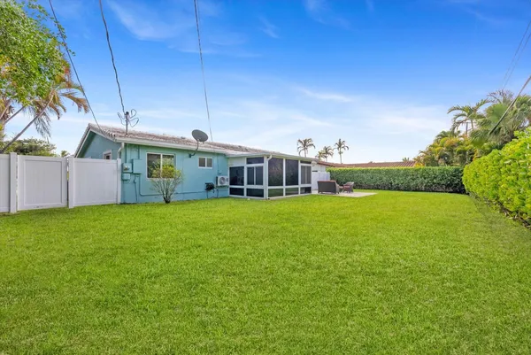 $799,000 | 2811 Northeast 45th Street, Lighthouse Point, FL 33064