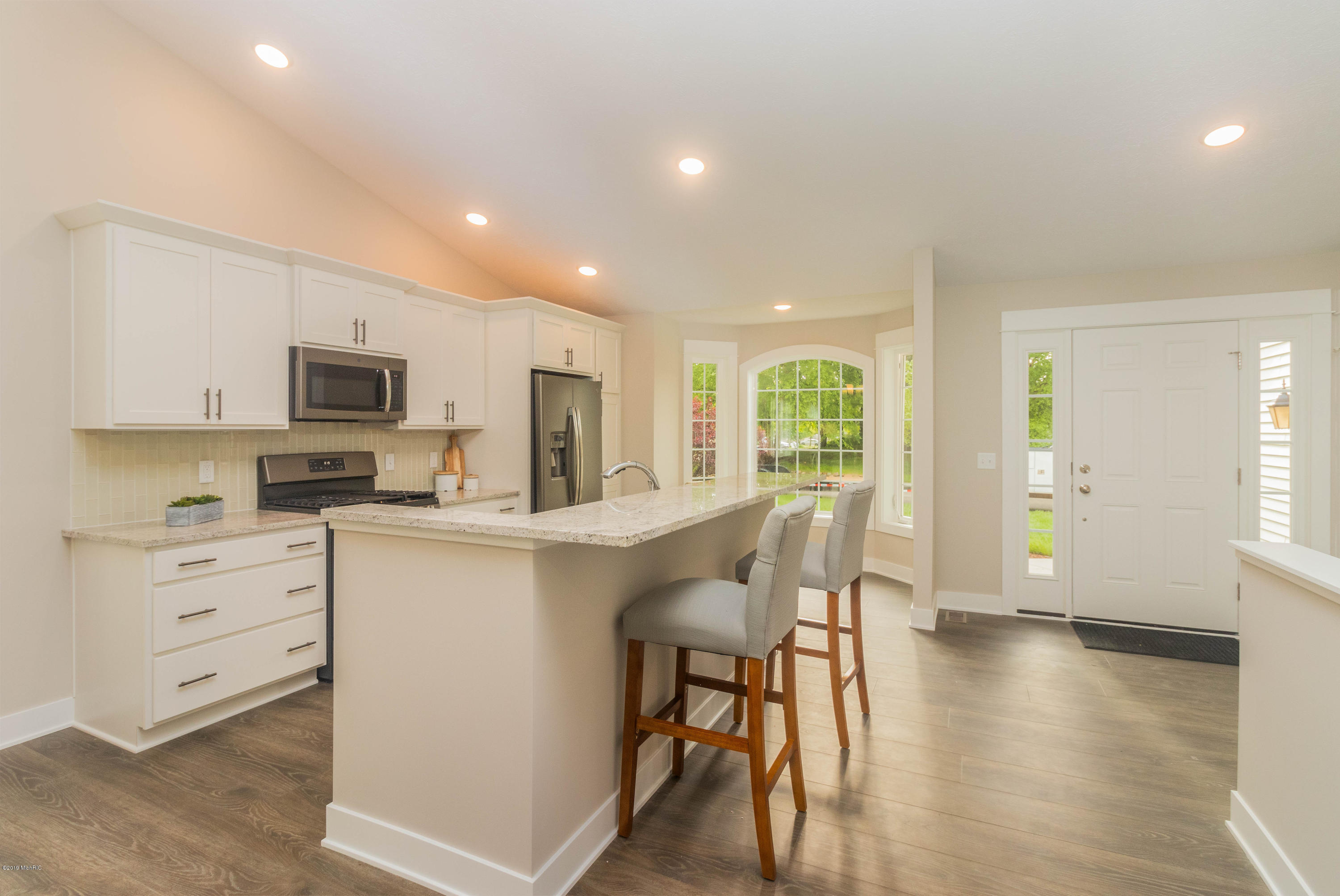 72 Round Hill Road, Unit 22 Kalamazoo, MI 49009 - Photo 4 of 17 42EC064B-A777-42CF-82C0-222F8CE1976A