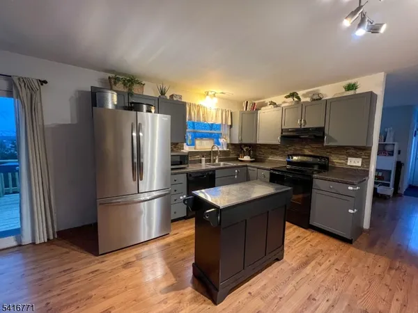 $629,000 | 18 Hover Drive, Mount Arlington, NJ 07856