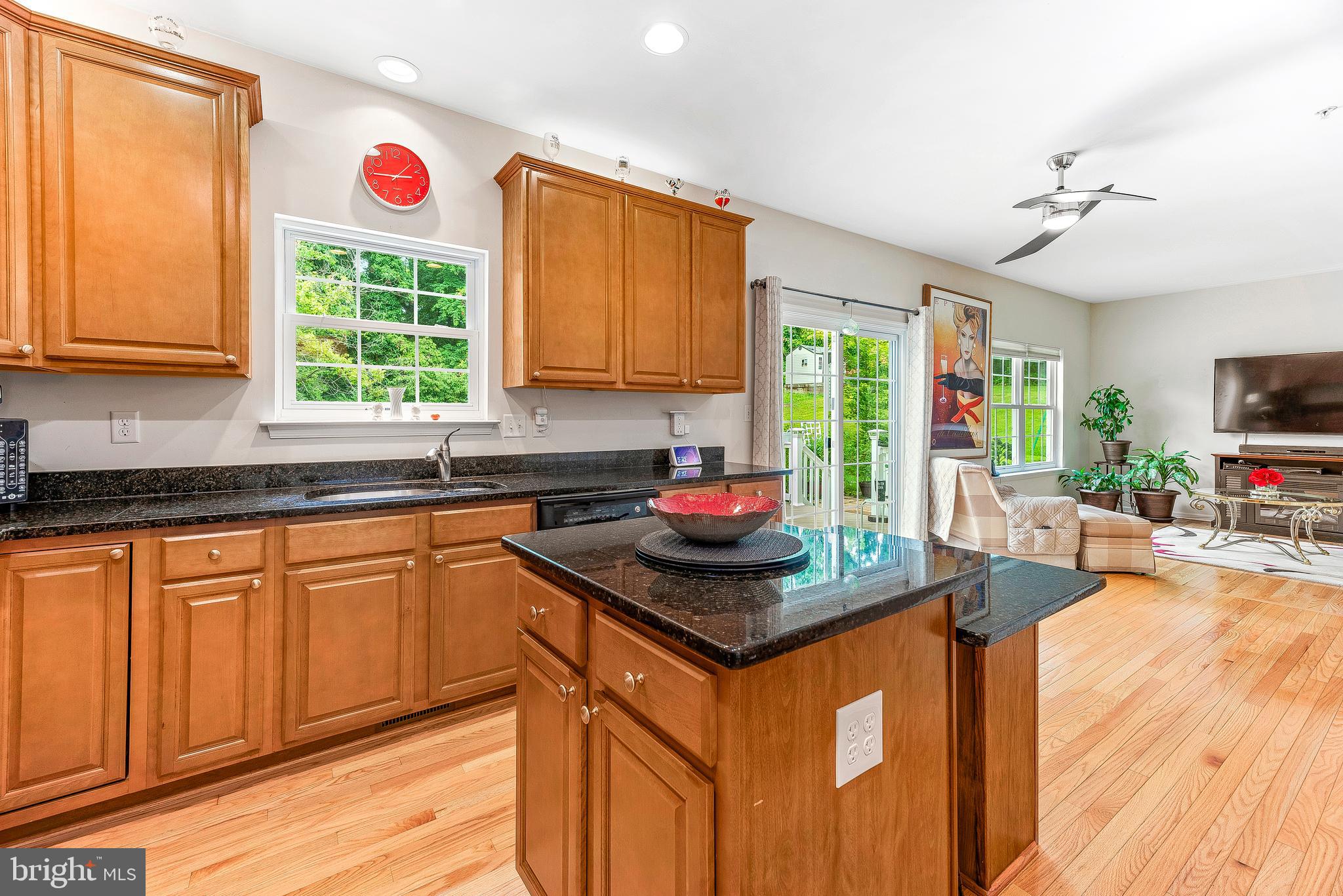 8906 Philadelphia Road Baltimore, MD 21237 - Photo 21 of 40 Kitchen